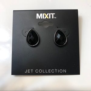 *Never worn* funky earrings